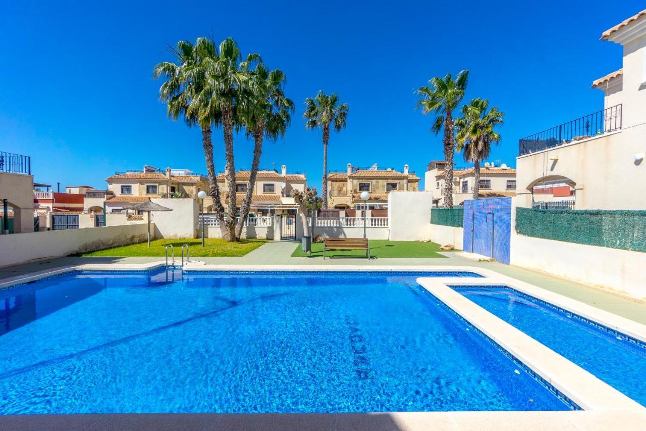 Fh Mediterraneo Torrevieja Kültér fotó